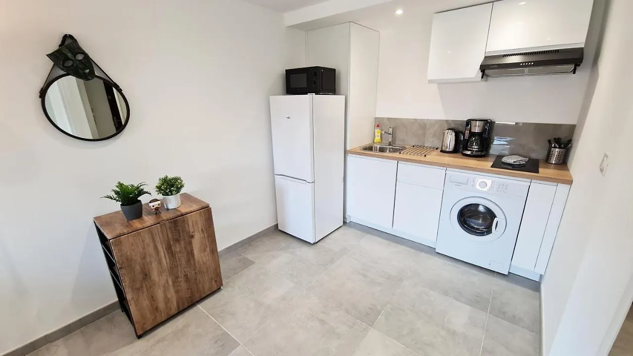 Gregbnb - T2 41M2 - 6 - Est - Toulon Apartment